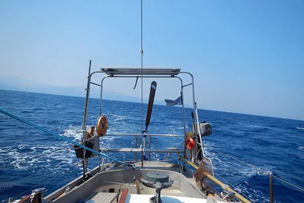 self steering wind vane